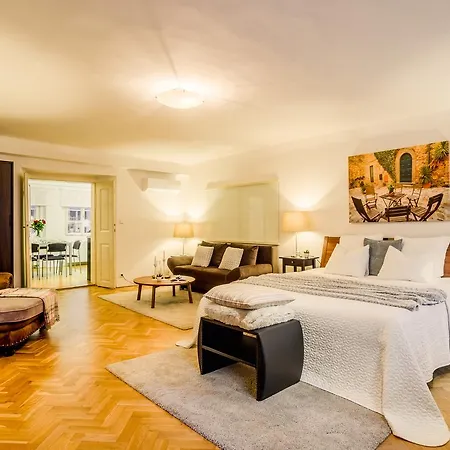 Royal Route Residence Prague Exterior photo