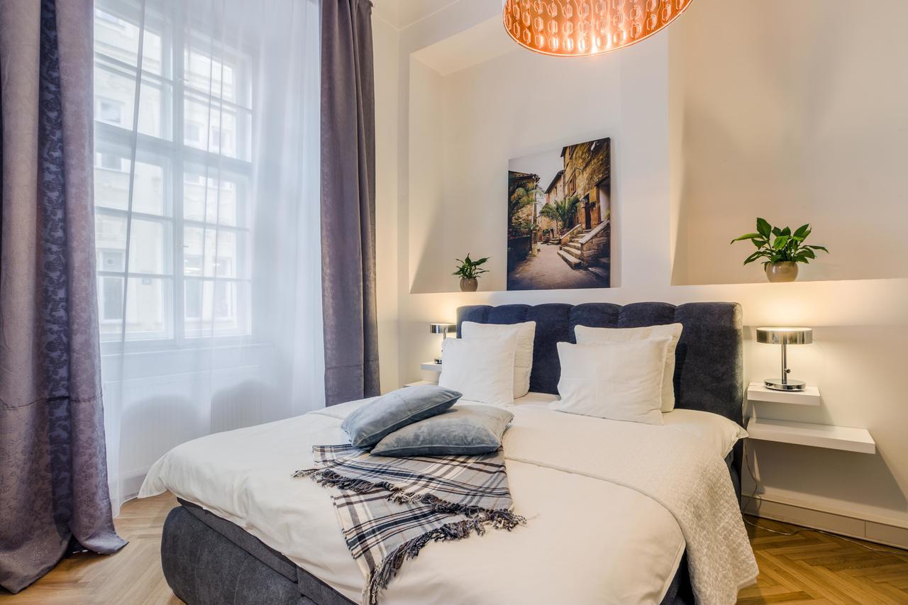 Royal Route Apartment Prague