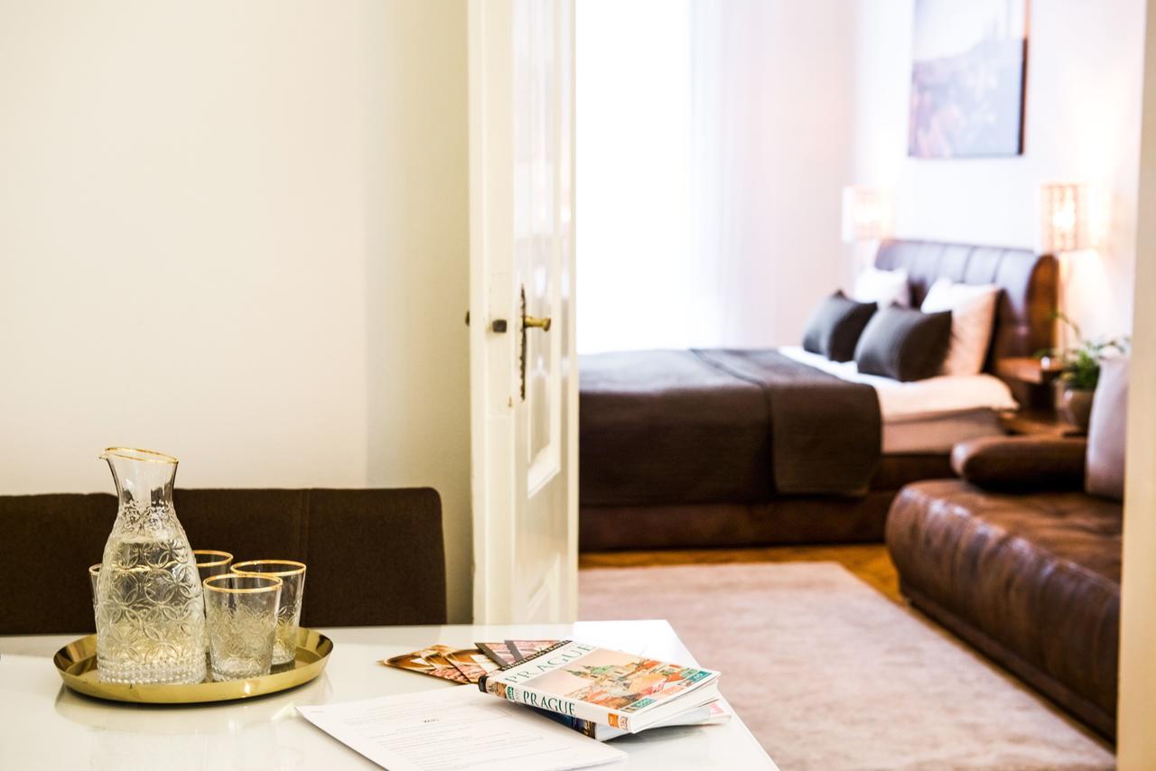 Royal Route Apartment *